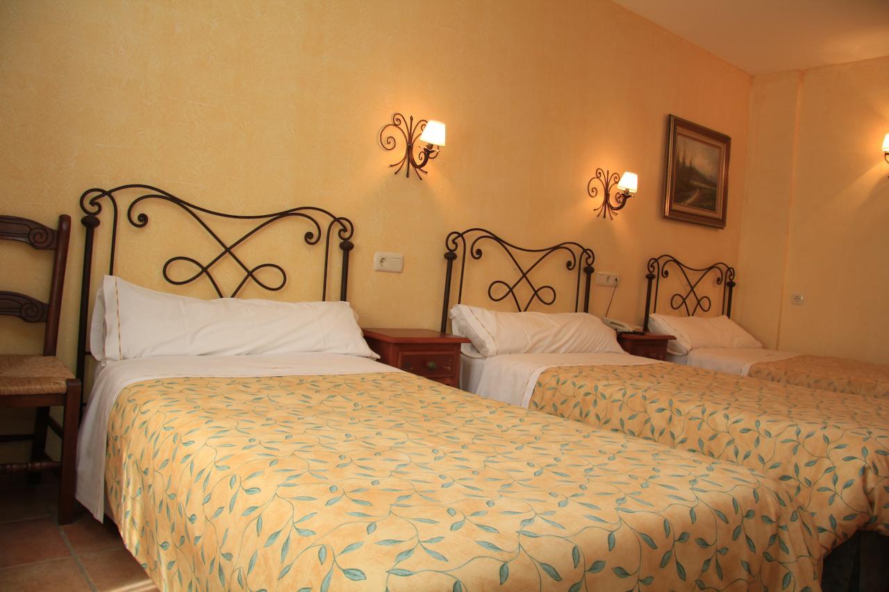 Hotel Abadia Puebla de Arenoso Eksteriør bilde